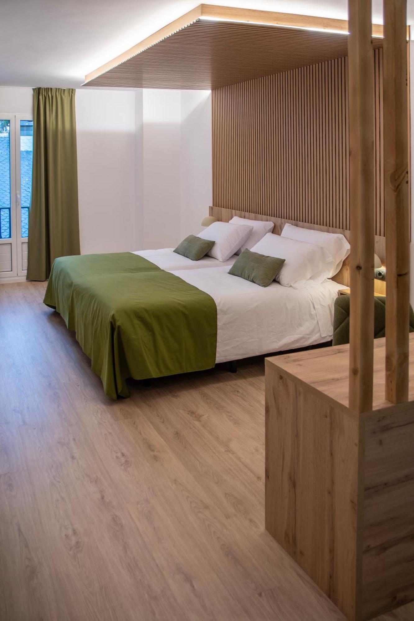 Hotel & Restaurante El Casino Вильяфранка-дель-Бьерсо Экстерьер фото